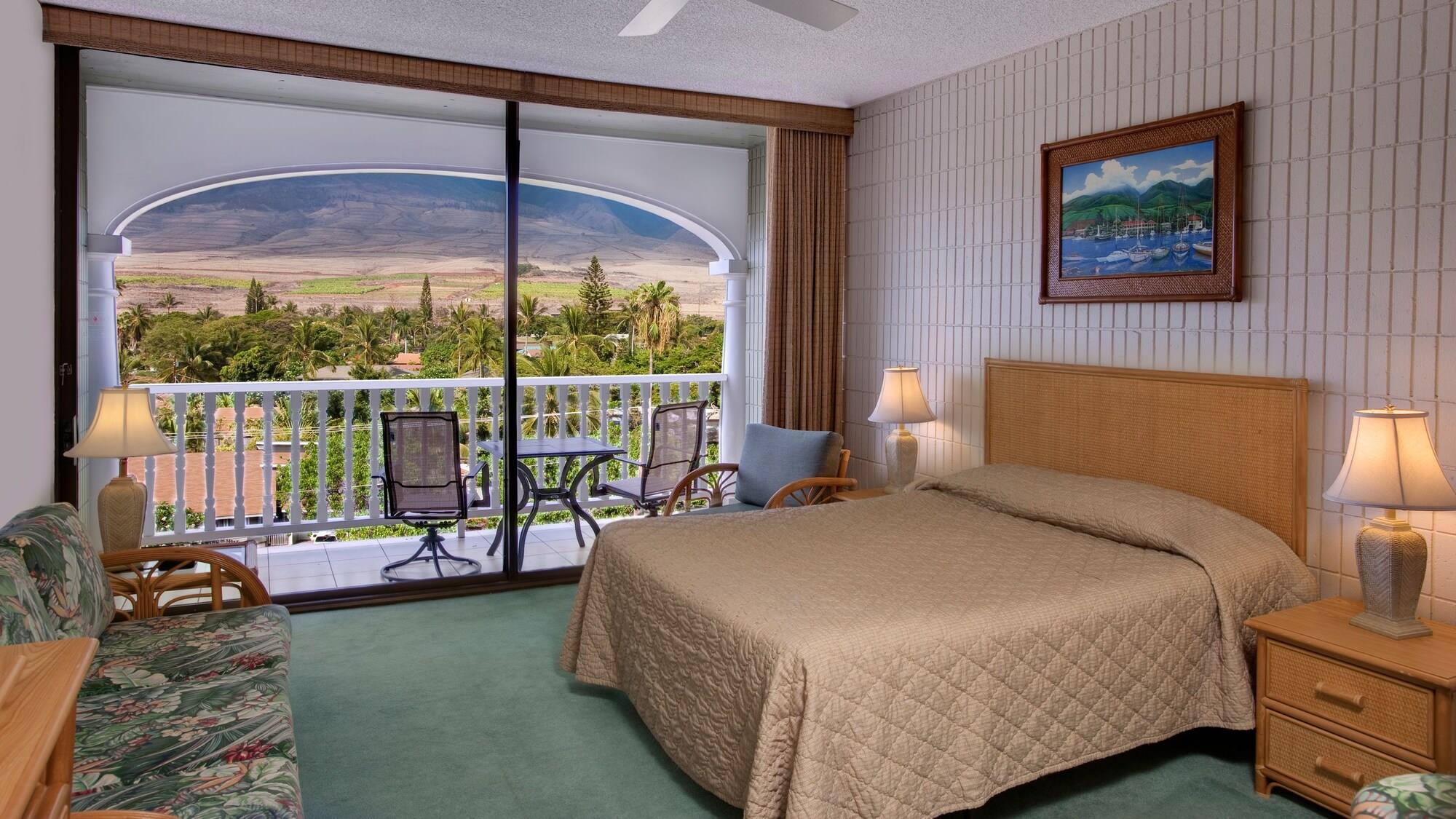 Lahaina Shores Beach Resort Экстерьер фото