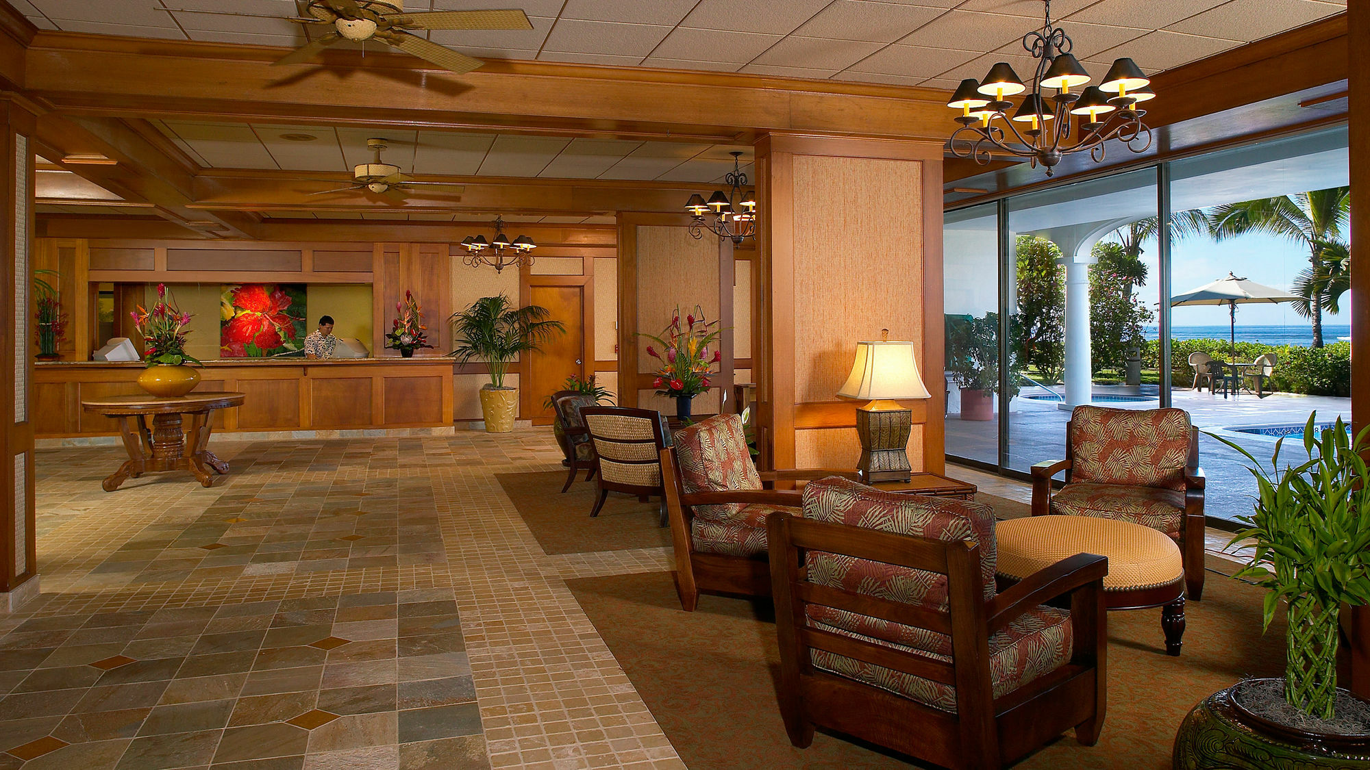 Lahaina Shores Beach Resort Экстерьер фото