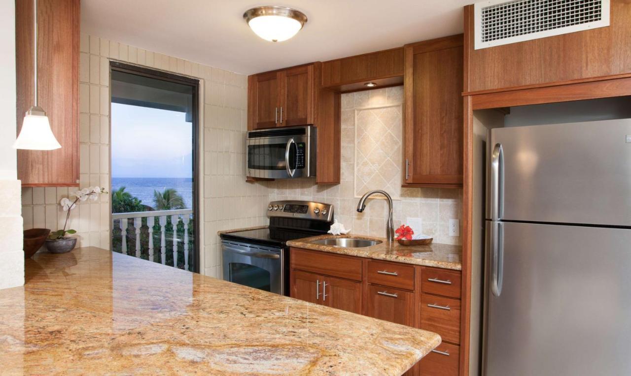 Lahaina Shores Beach Resort Экстерьер фото